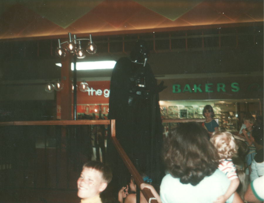 Darth Vader Mall Apearance
